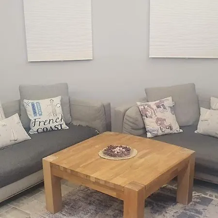 Deluxe Private Next To Grand Blue Fafa Golem Golem (Tirana)