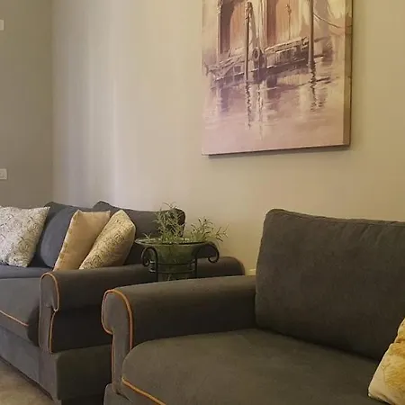 Deluxe Private Next To Grand Blue Fafa Golem *